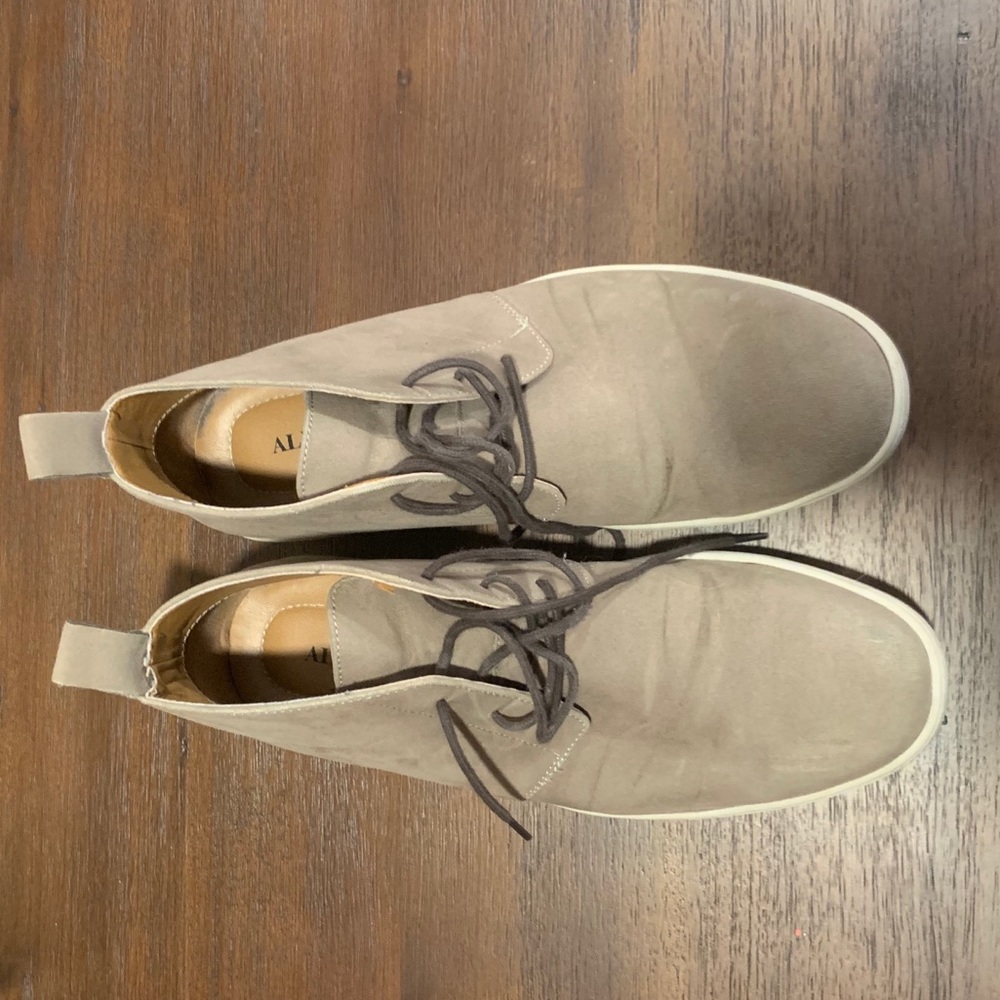 [2/$25] {Alfani} Chukkas - Picture 8 of 11